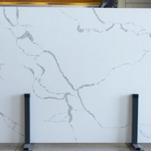 Naturstein, weiß mit Struktur, Quarz, Kompositstein, Alaska White, Rohtafel