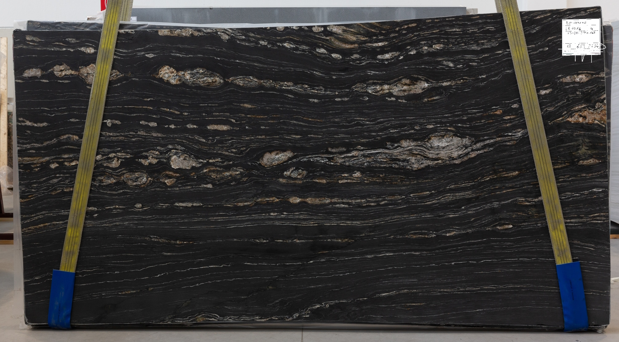 Naturstein, schwarz mit Struktur, Granit, Belvedere, Rohtafel